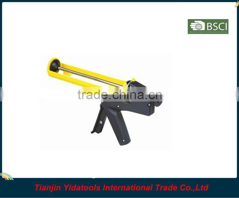 DF-00147 9" Plastic handle caulking guns