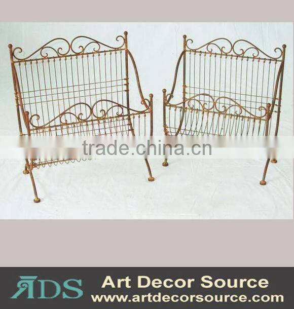 rustic metal wire wall mounted book rack