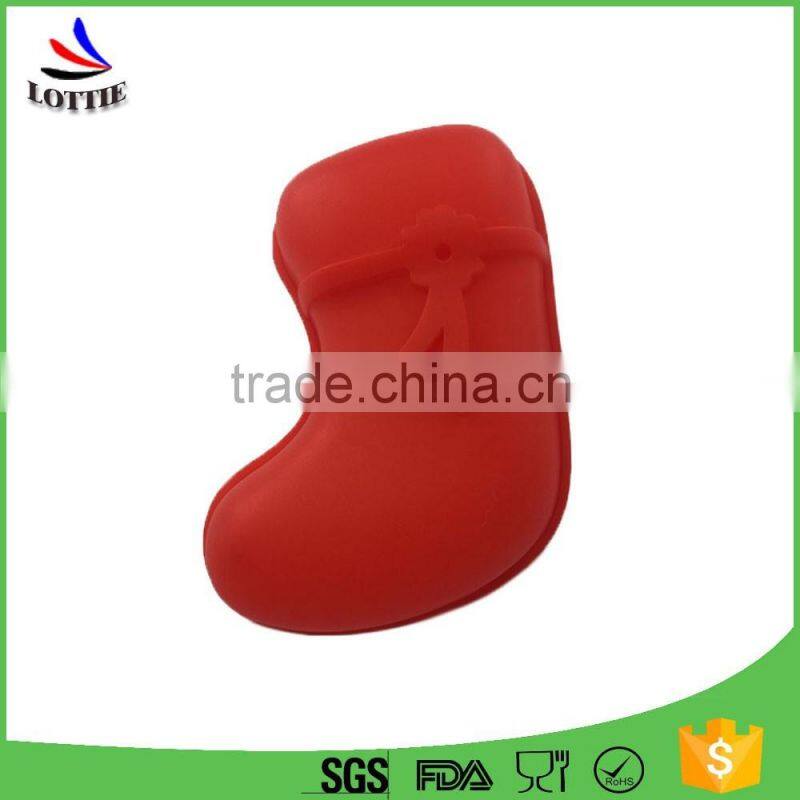 2016 hot sell Christmas gift sock shaped silicone cake mold