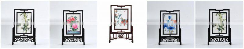 Chinese style multi-pattern small screen dual-faced silk embroideried furnishing ornaments with a wooden frame for decoration