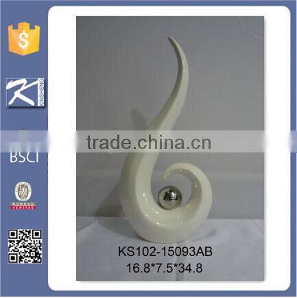 New design porcelain figurines wedding gifts