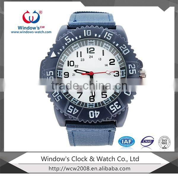2016 hot sell new fashion nylon quartz man watch