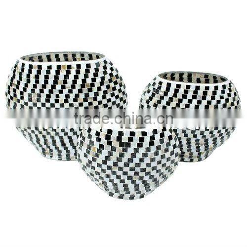 Chinese Handicrafts glass vase