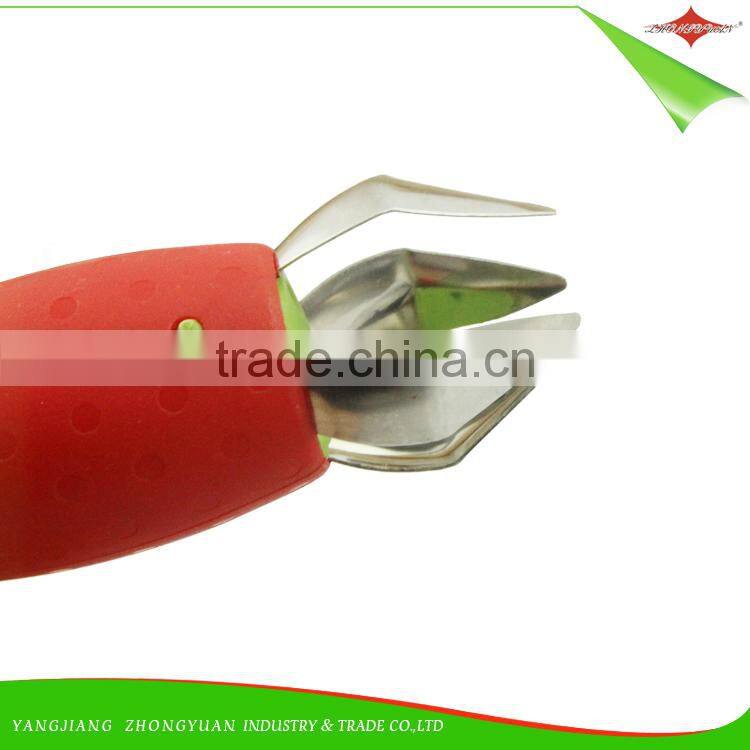 ZY-F1570 Kitchen Tools new design fruit Strawberry Corer slicer