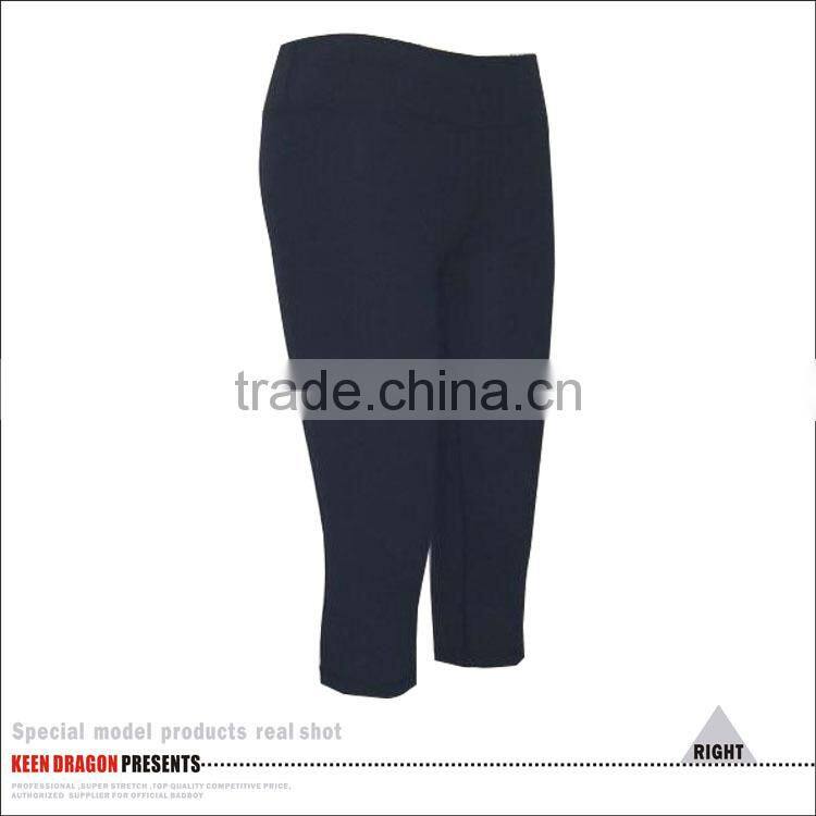 Black capri pants with a small custom logo cheap womens leggings