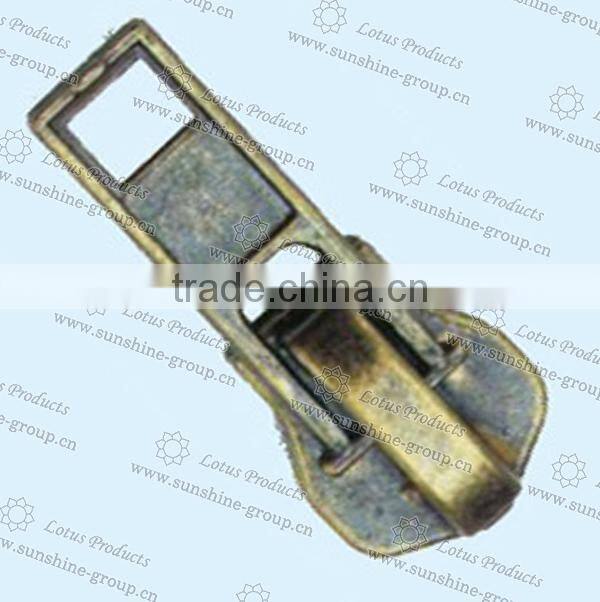 Auto lock zipper slider for bag