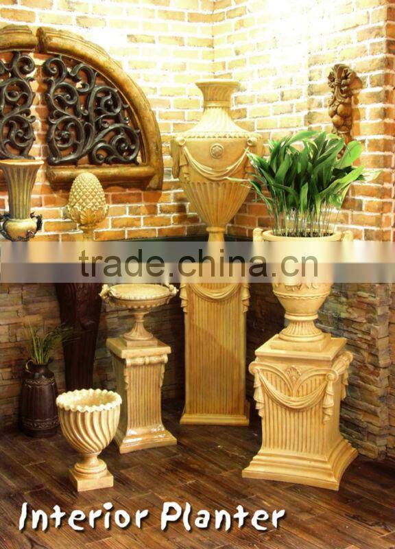 archaistic flower pots