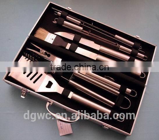3pcs stainless steel barbecue tools with alumium case