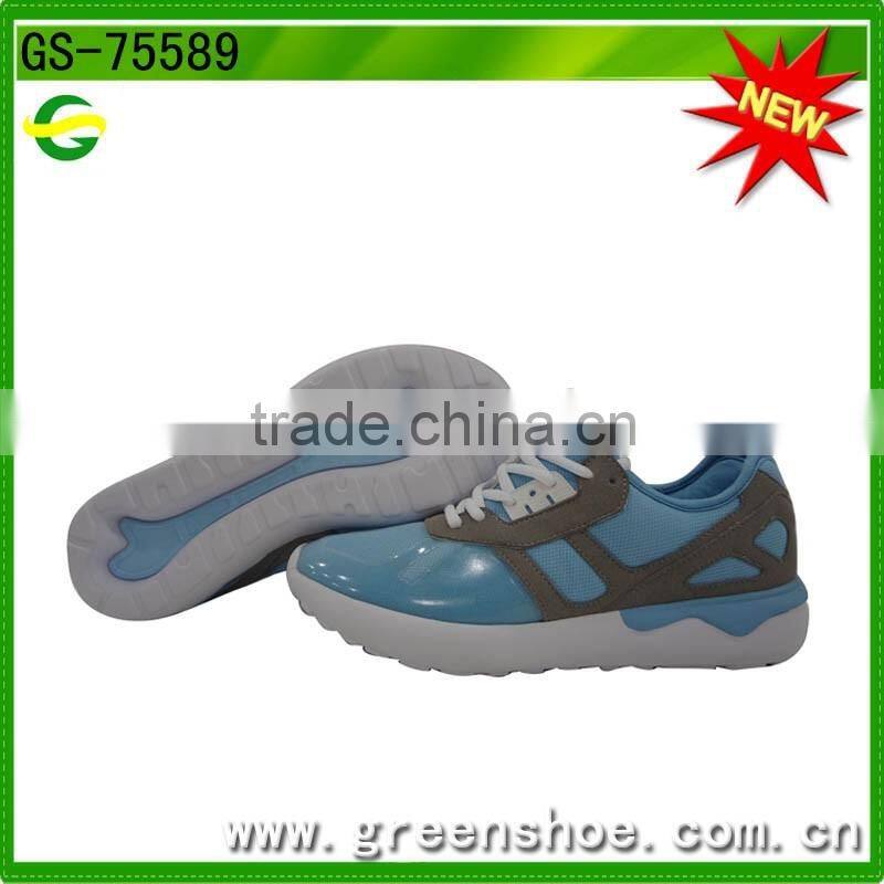 sneakers women