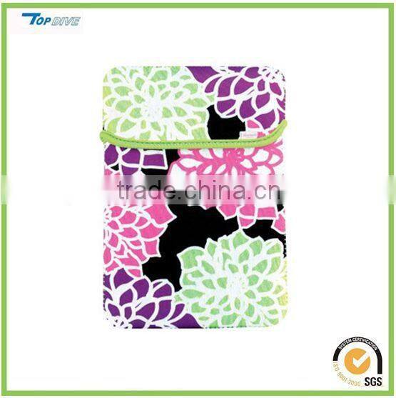 Reversible neoprene Sleeve for e-Books