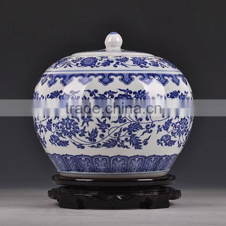 Factory blue and white porcelain antique jars with lid from Jingdezhen