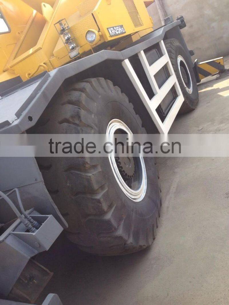 used kato 25T crane , rough terrain crane four wheels crane original from japan