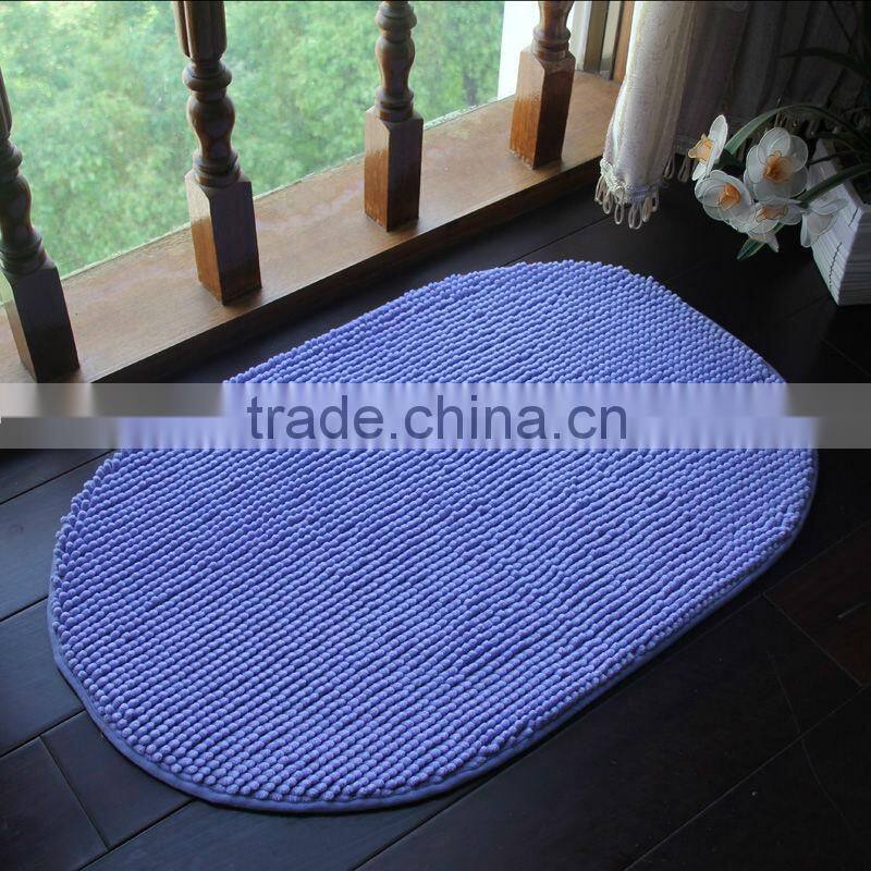 Polyester bath room mat with anti-slip base