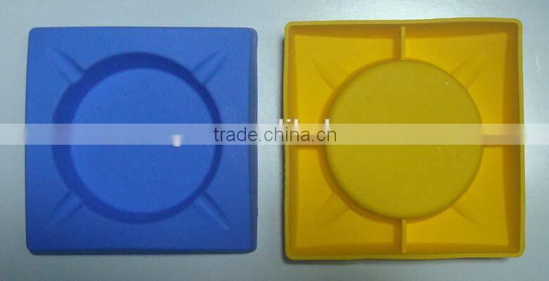 Portable silicone make your own cigarette case