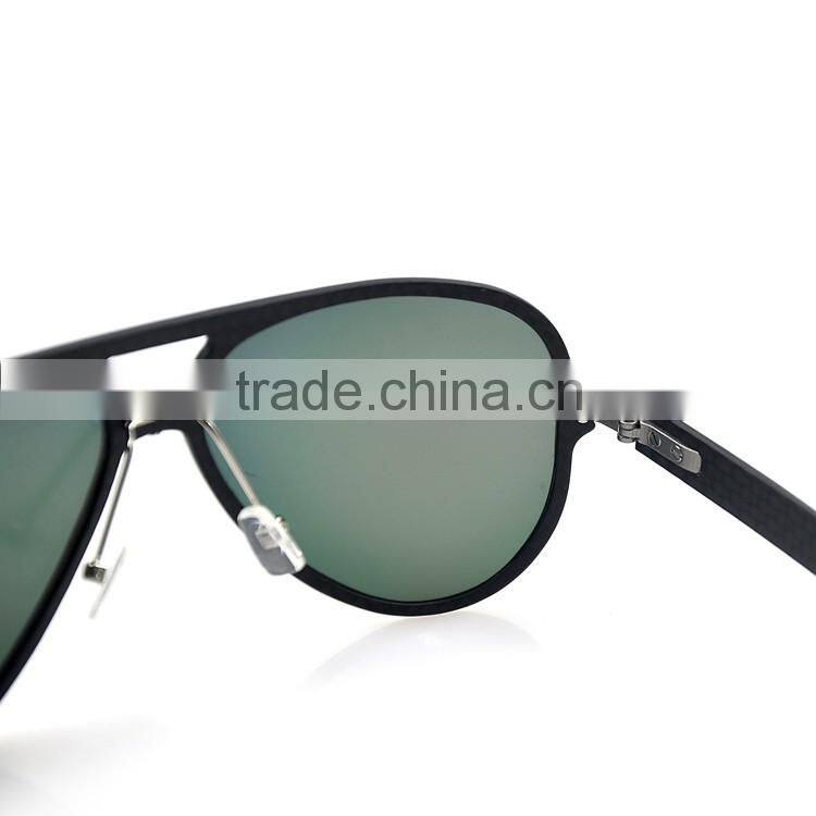 2016 fashionable safety carbon fiber polarized sunglasses for men