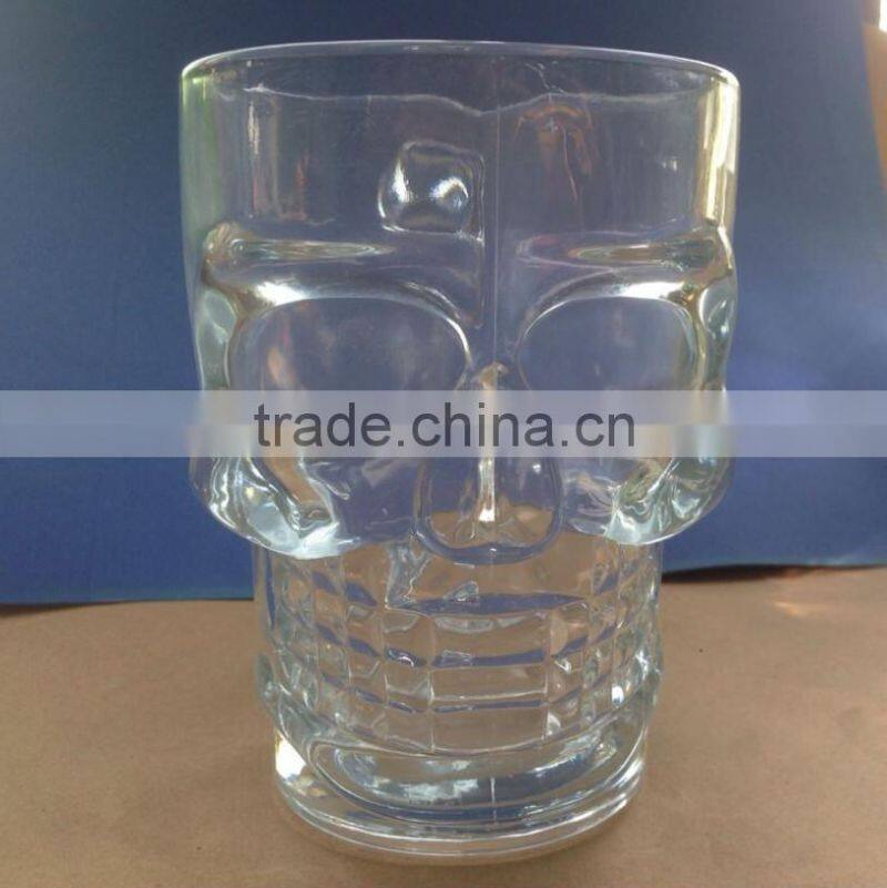 14 oz skull shaped beer glass with handle