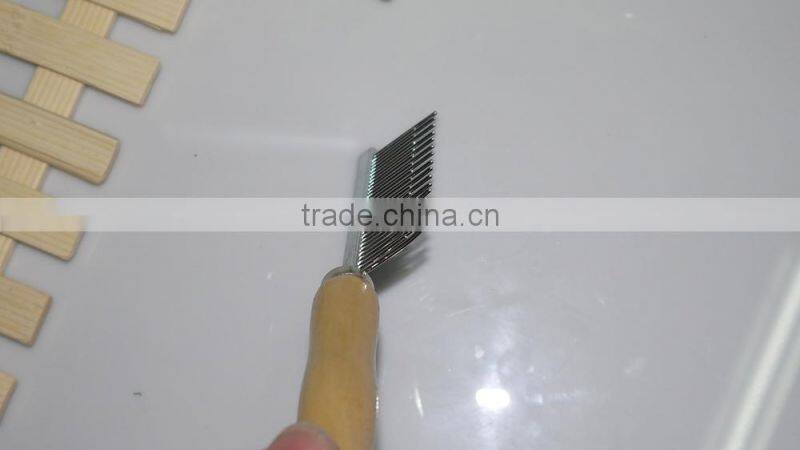wood handle animal comb