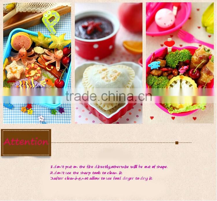 0600043 Hot sale 5pcs heart shape plastic cake mould set