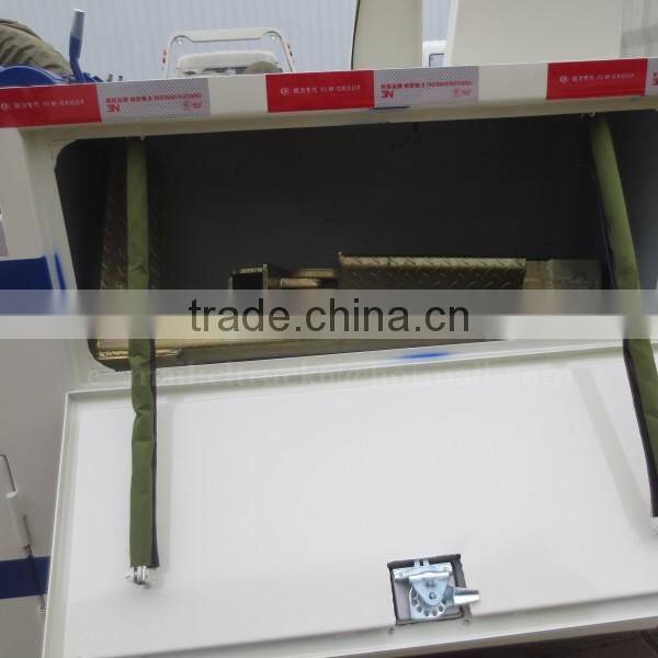 DONGFENG 4*2 Towing lifting combined wrecker truck 4ton