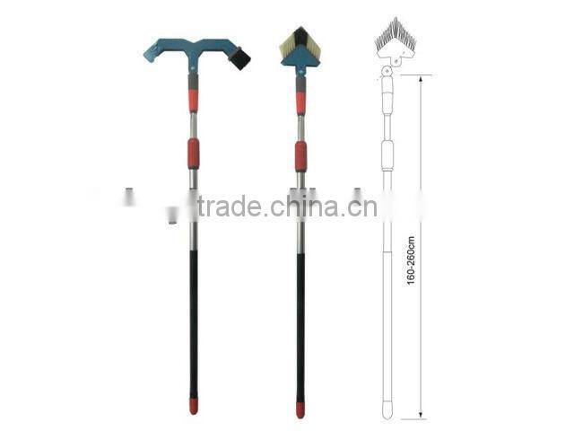 Long handle telescopic gutter cleaner