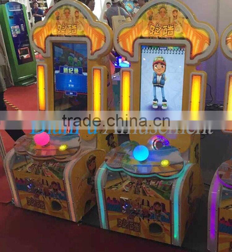 Hottest 2016 new kids subway runing cool coin operated game machine