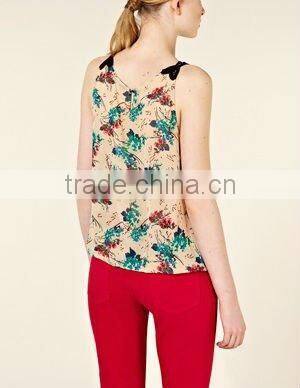 12TT054 Summer New Design Embellished Neck Printed Top