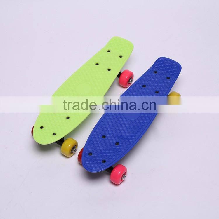 HSJ235 Low Price wholesale professional plastic skateboard for kids
