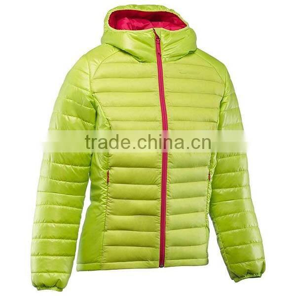 Women Outdoor blank hooded varsity jacket quilted down jacket for winters
