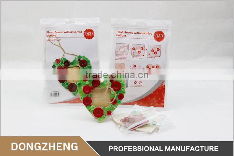 DIY kit suspensible customized size buttons photo frame for valentine