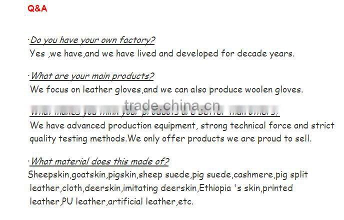 Basic and classic ladies Red sheep suede gloves with black button