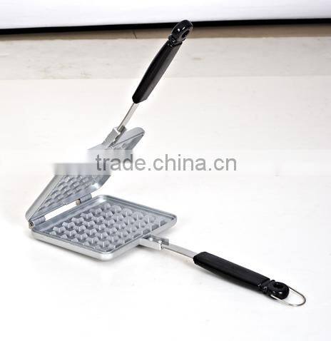 non stick aluminum die cast baking waffle baker pan on camp fire gas oven