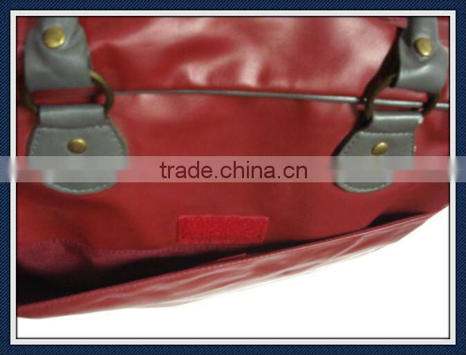 Leather weekend bag travel bag