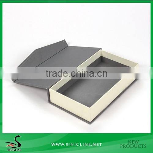 Sinicline book-shaped packing box with leather label logo