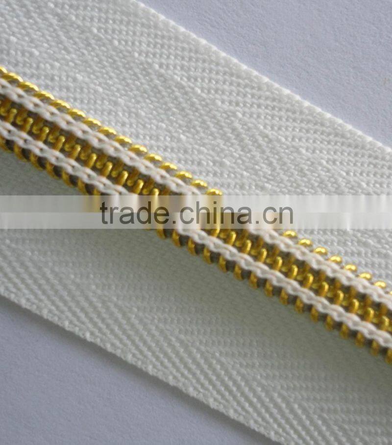 #5 Nickel free long chain plastic zipper