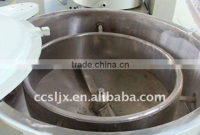 High performance plastic raw material mixer