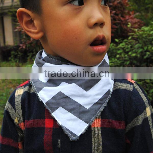 2016 Crazy Sale Child Birthday Gift Grey Kid Cotton Bib for Collection