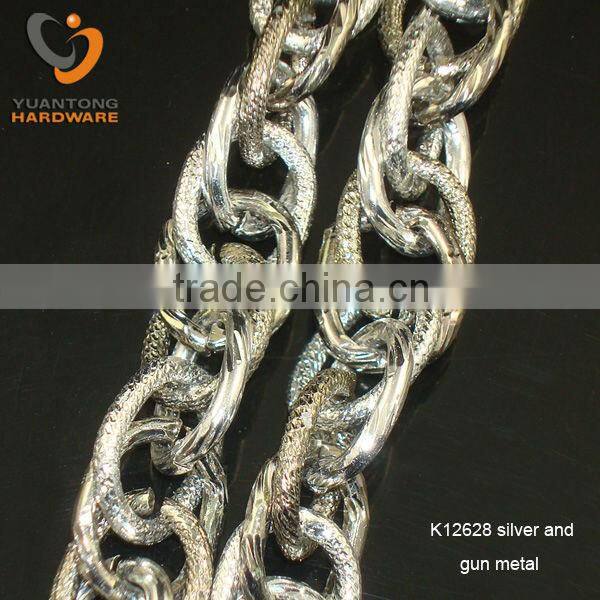 4mm Thickness big curb chain yellow color 31.1*24.8mm