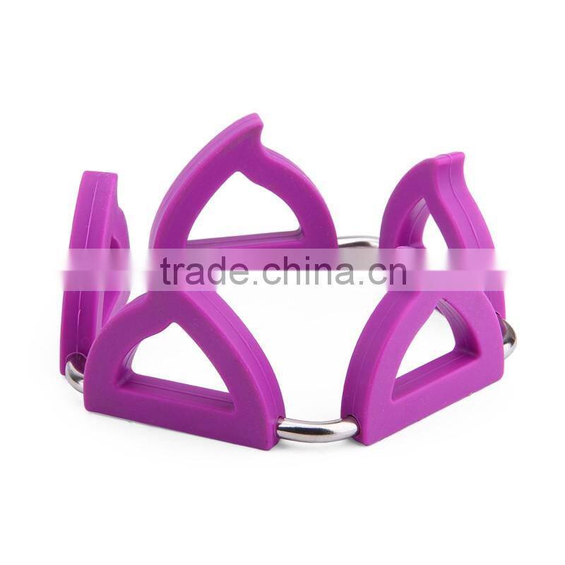 Insulation and heat resistant pentagon transformable silicone stainless steel pot holders