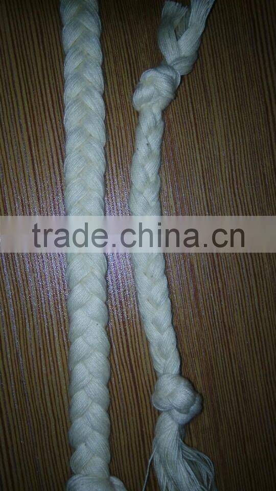Small rope braiding machine