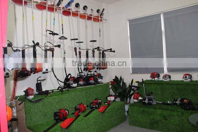 Long pole gasoline hedge trimmer