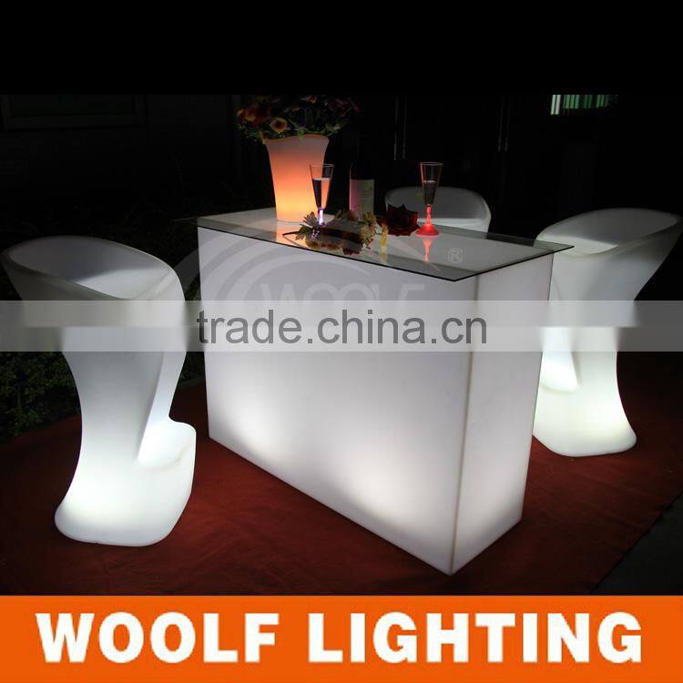 Glowing Rectangular LED Cocktail Lounge Table LED Party Events Lighting Up Decorative Table