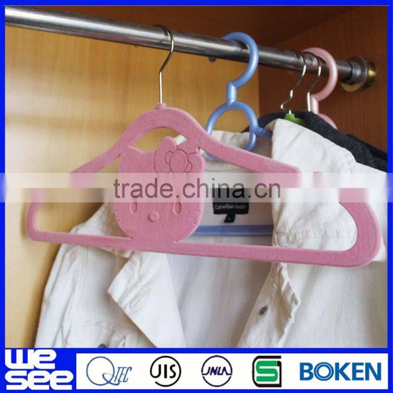 Velvet hanger with cat style