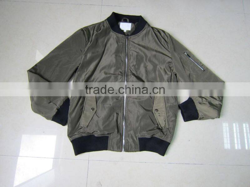 China Factory Custom Fashionable Zipper Pockets Plain Black Mens Bomber Jackets