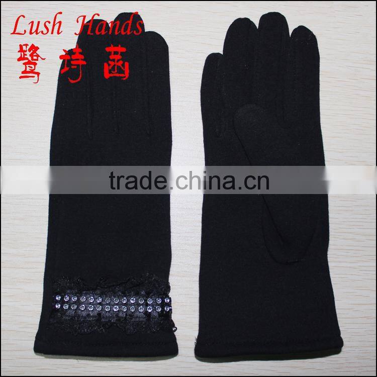 Cheap fashion woman mirco velvet hand gloves