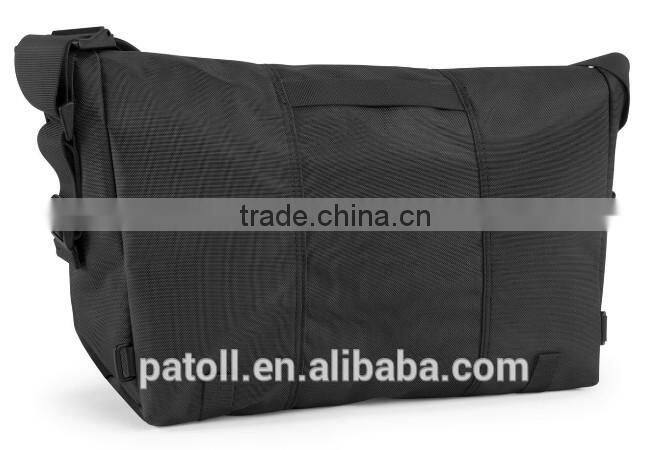 Factory supply waterproof shoulder bag men