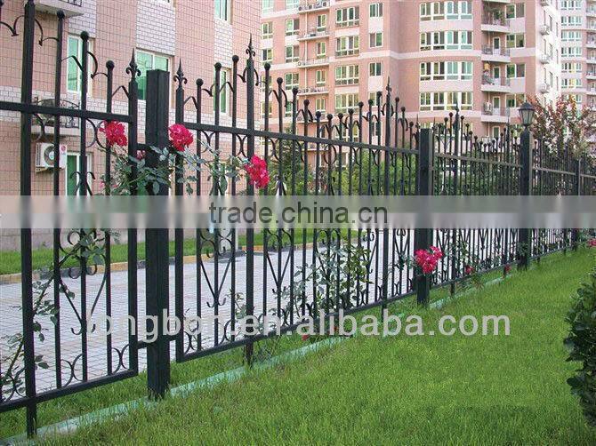 2012 Top-selling modern hand made iron fence ornaments