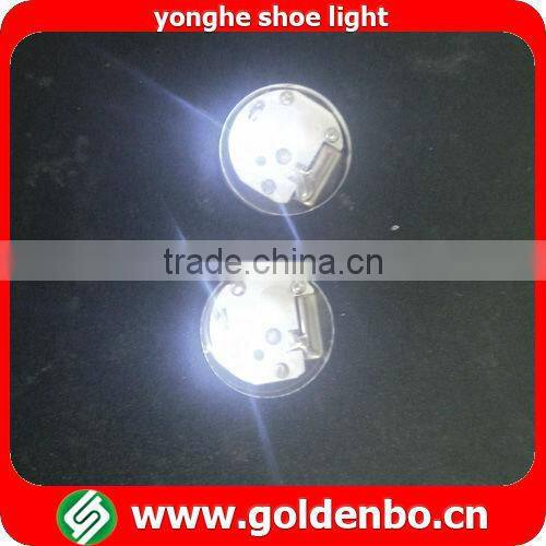 Shake lighting shoes