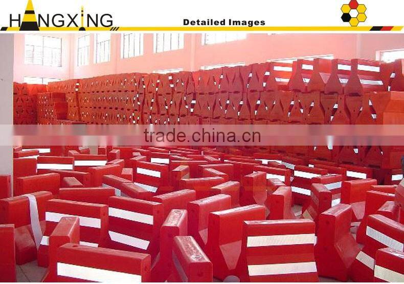 TB01 Plastic Traffic barrier with bright reflector Water Fill road block barriers