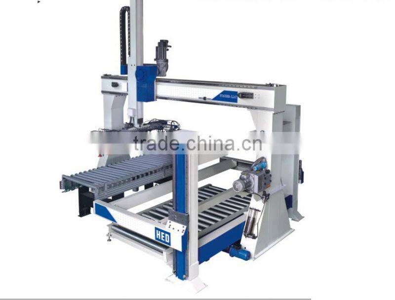 Gantry up-down feeding machine