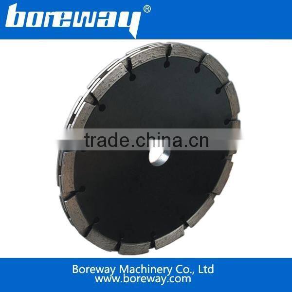 Professional diamond saw blade for cutting concrete
